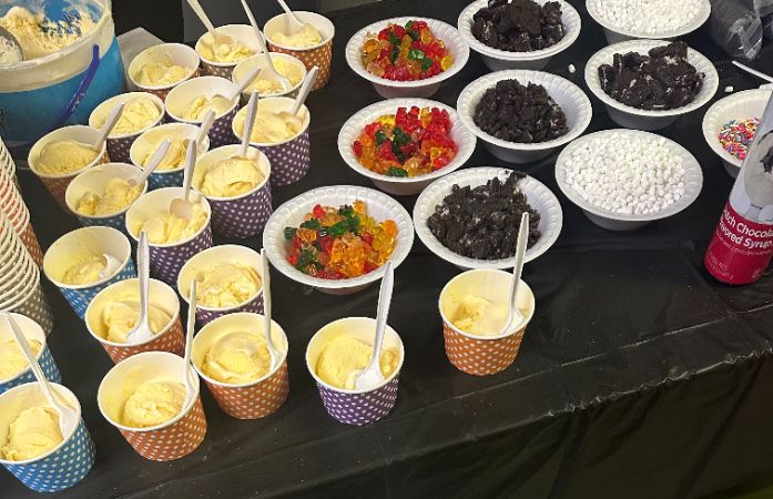  ice cream and ice cream toppings
