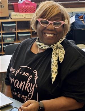  woman dressed in 1950s clothes