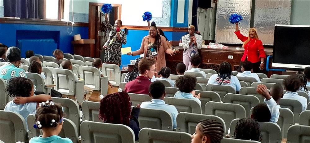  Staff talking to students