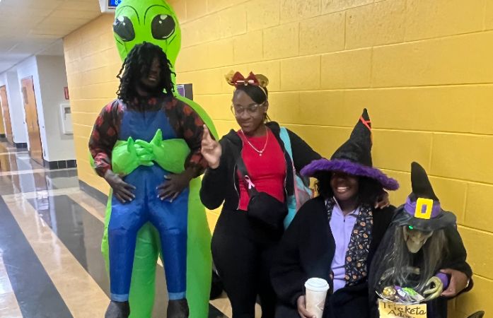  Student with multiple people